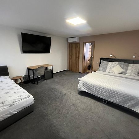 Hotel Algar Opava Luaran gambar