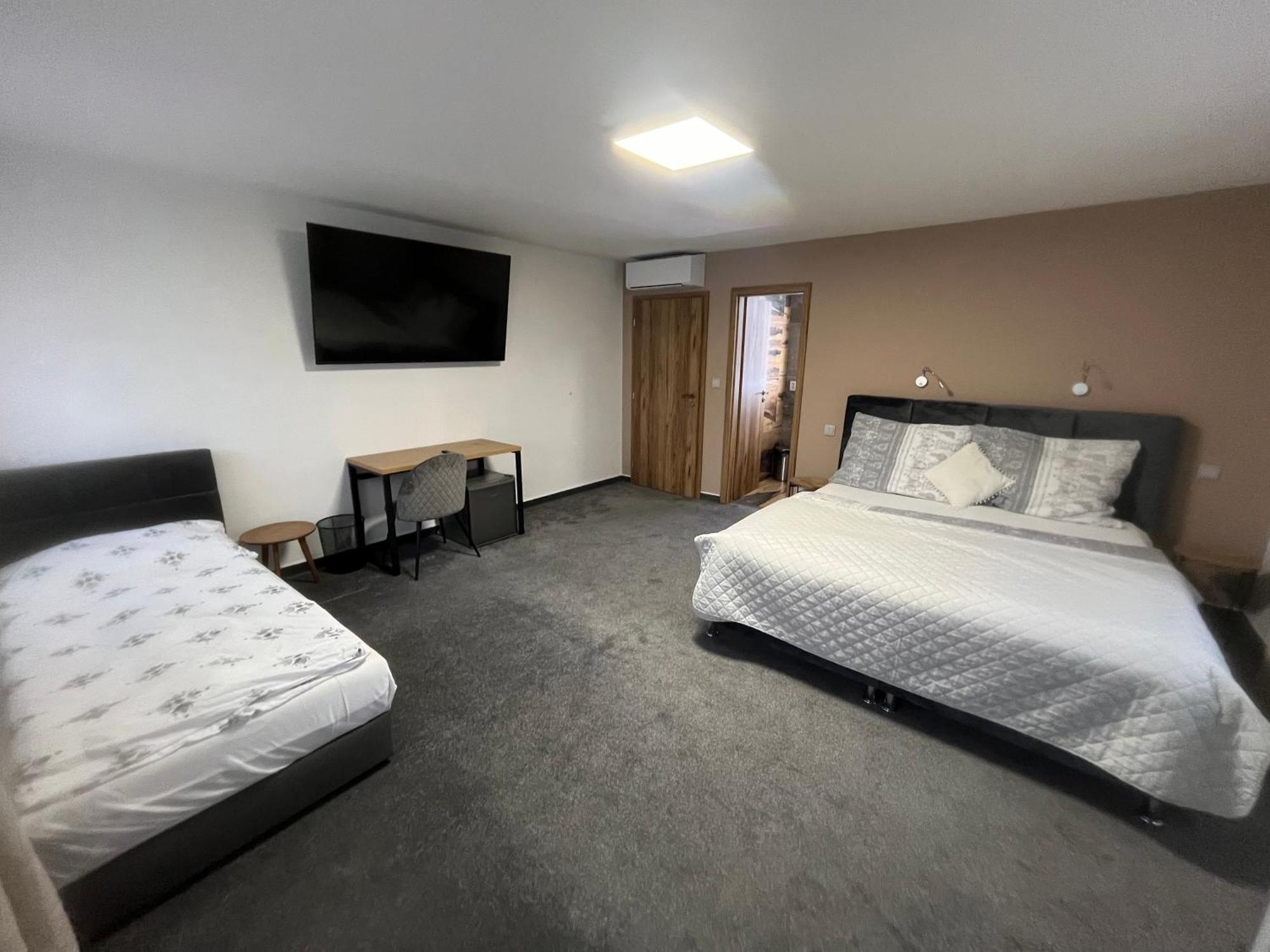 Hotel Algar Opava Luaran gambar
