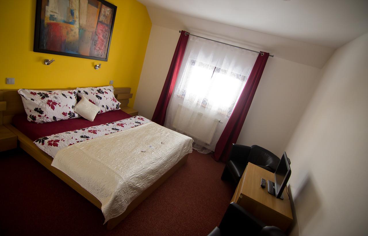 Hotel Algar Opava Luaran gambar